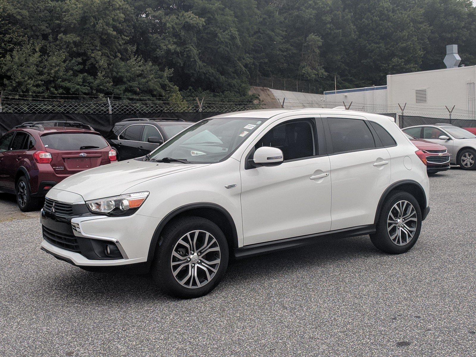 Pre Owned 2017 Mitsubishi Outlander Sport Se 2 4 4wd